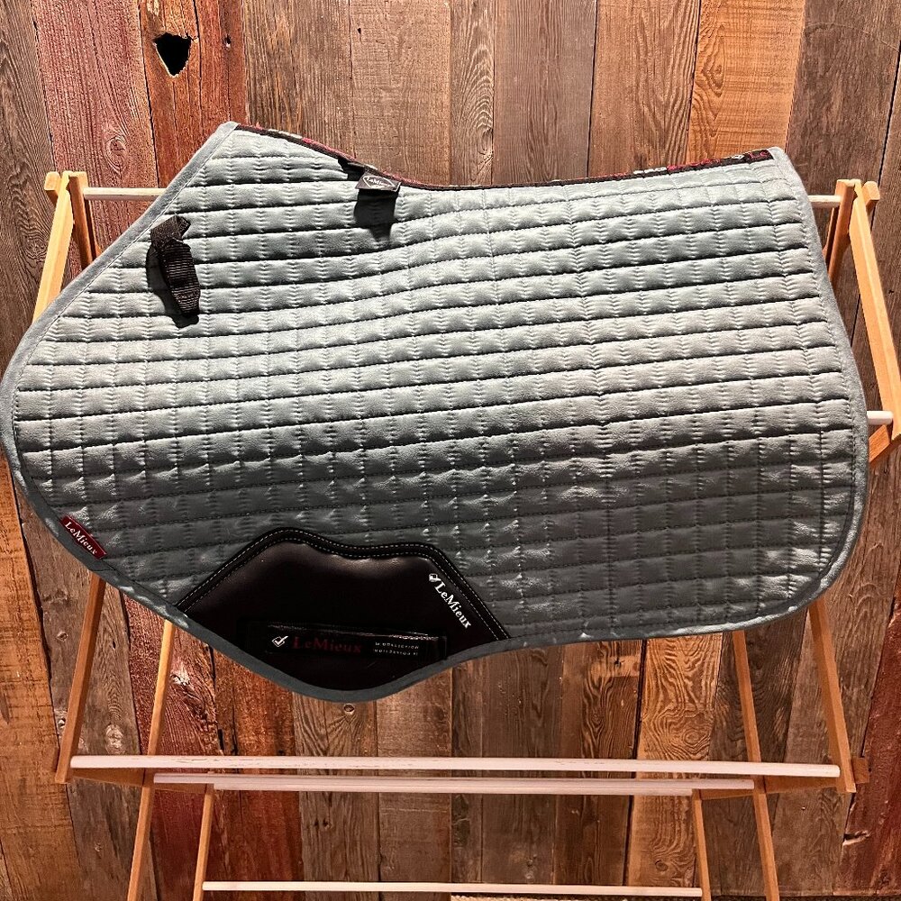 Lemieux CC Sage saddle pad size large EUC
